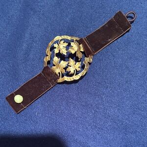 Gold Leaf Medallion Brown Velvet Bracelet